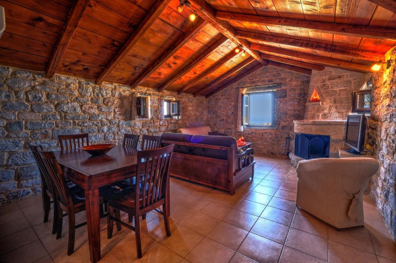 Achelatis Traditional Guest Houses Ареополис Екстериор снимка