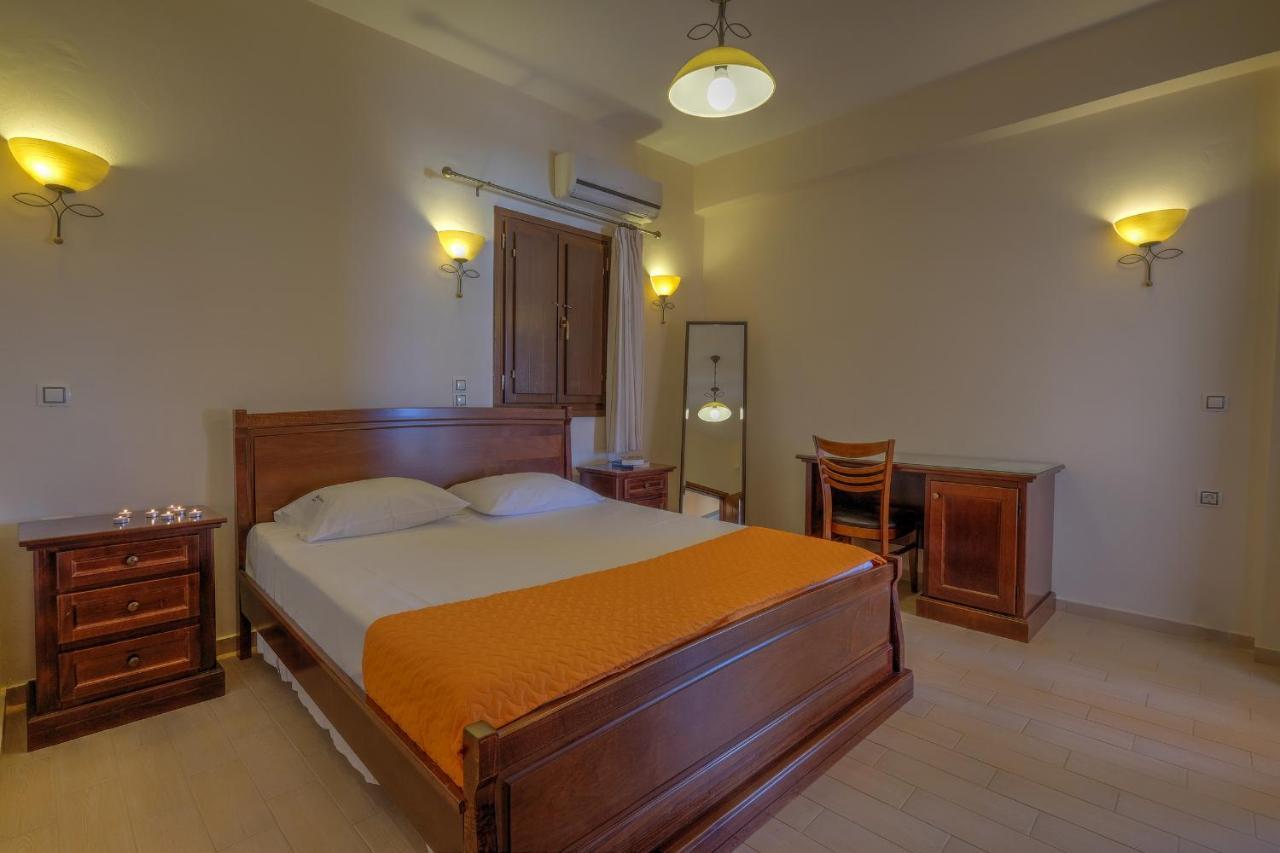 Achelatis Traditional Guest Houses Ареополис Екстериор снимка