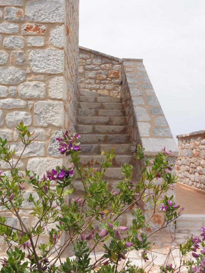Achelatis Traditional Guest Houses Ареополис Екстериор снимка