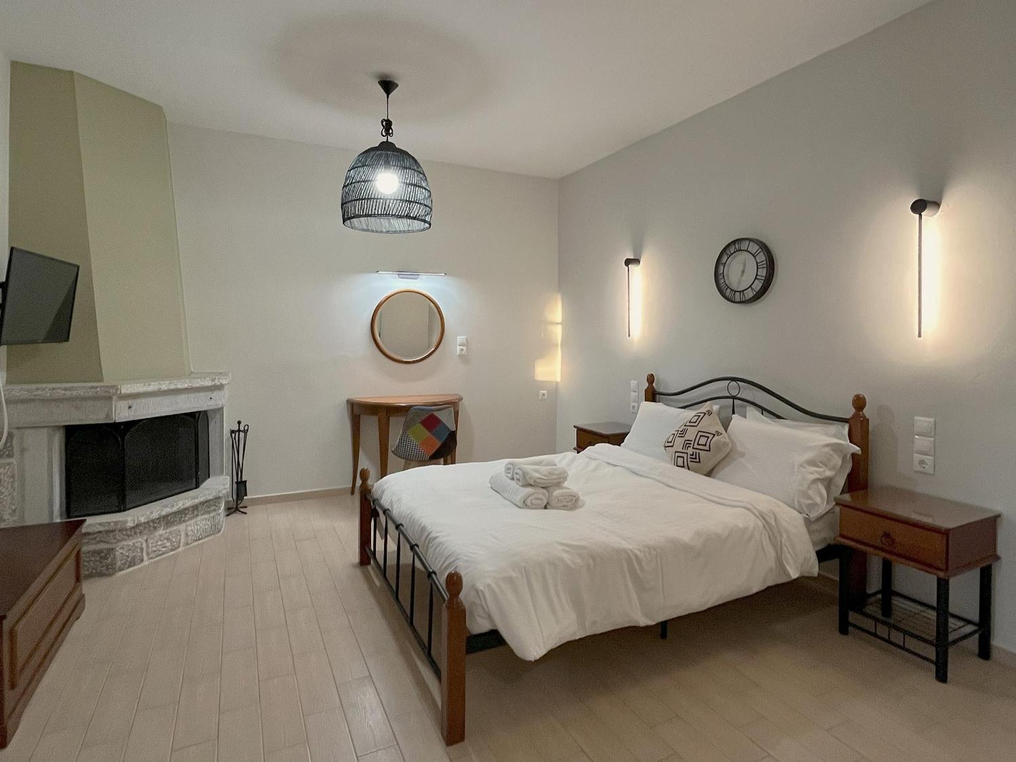 Achelatis Traditional Guest Houses Ареополис Екстериор снимка